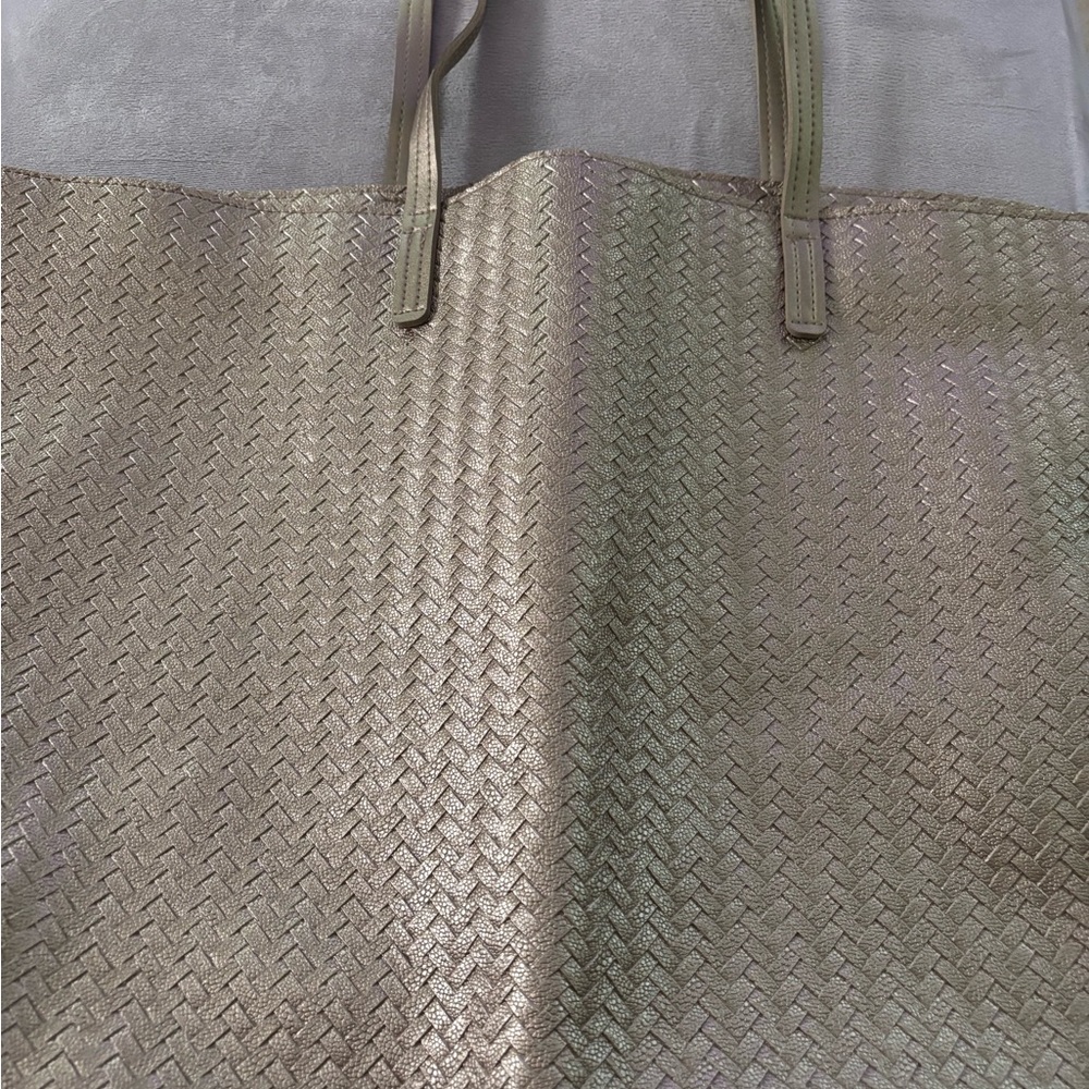 Bath & Body Works Metallic Woven Tote